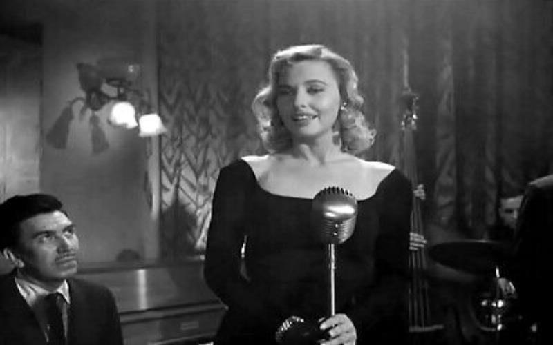lola albright height