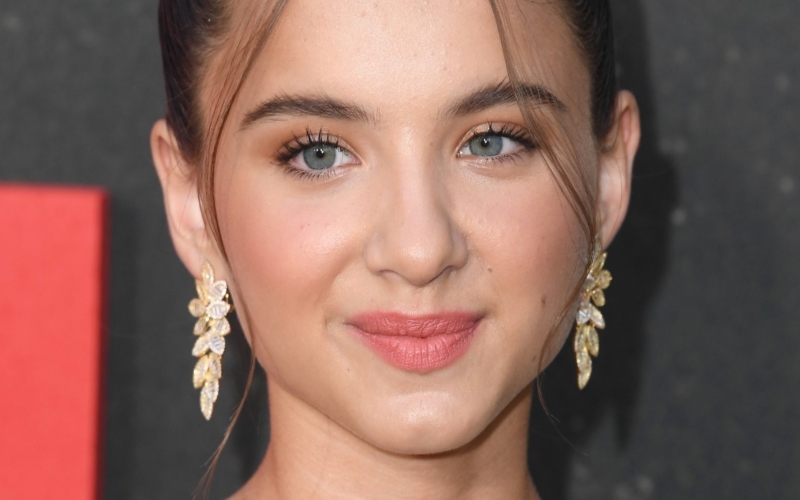 Madeleine McGraw Age, Height, Snapchat, Stories, Net Worth & Biography Madeleine McGraw